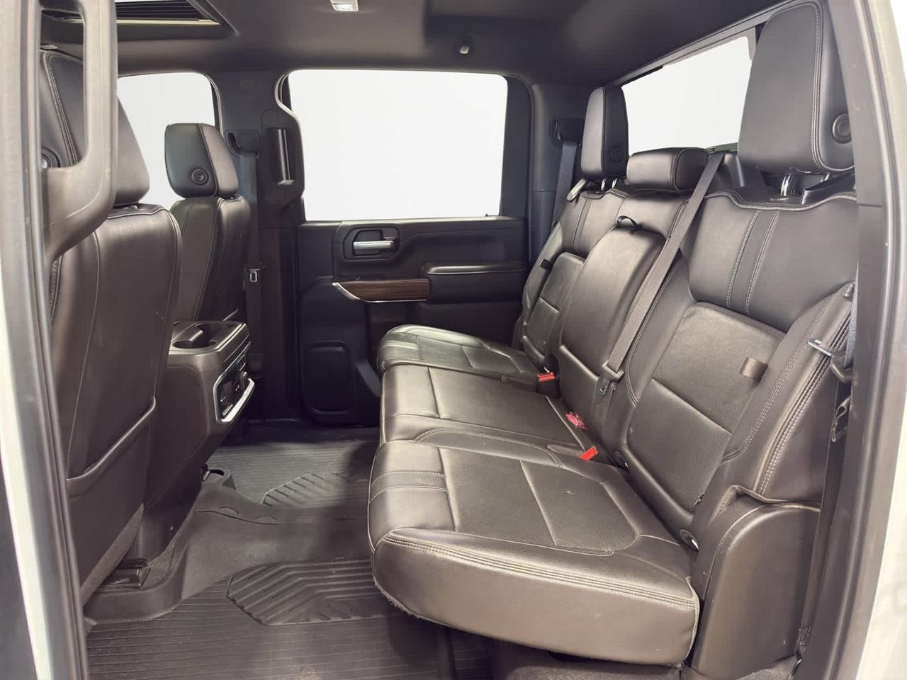 Chevrolet Silverado 2500HD 4WD Crew Cab 159" High Country 2021