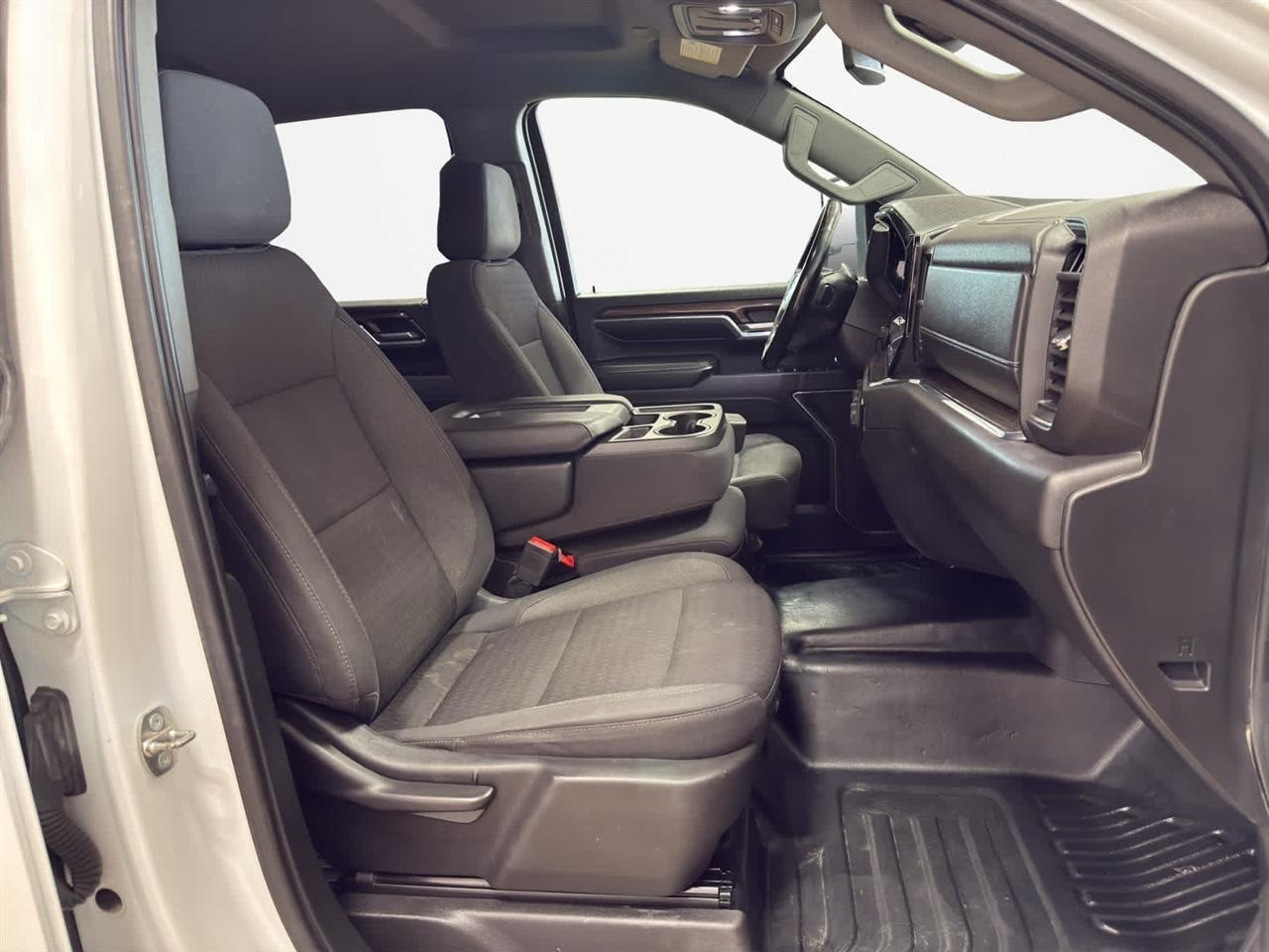 Chevrolet Silverado 2500HD 4WD Crew Cab 172" LT 2024