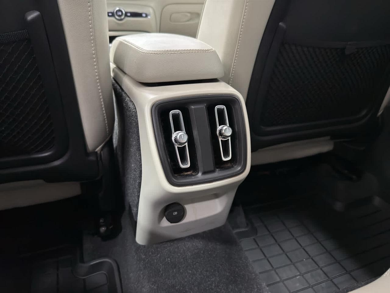 Volvo XC40 T5 AWD Inscription 2022