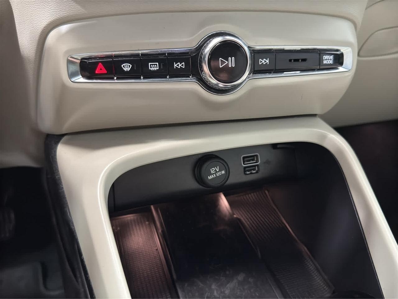 Volvo XC40 T5 AWD Inscription 2022