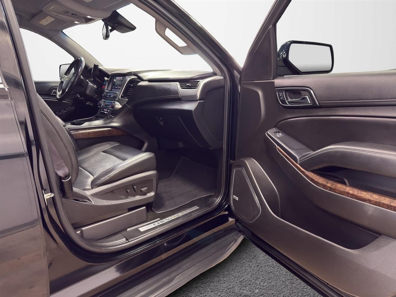 Chevrolet Tahoe 4WD 4dr LT 2017