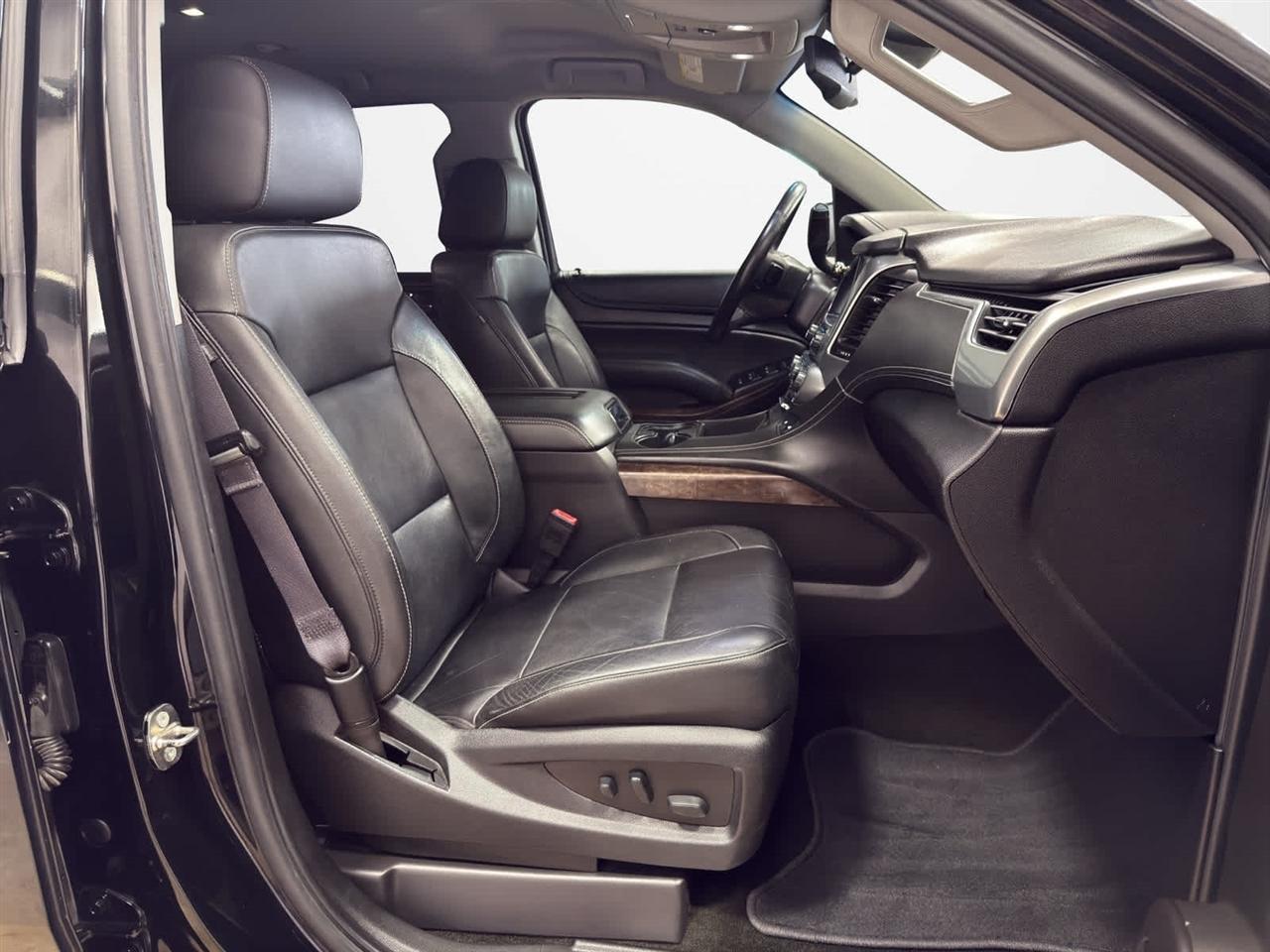 Chevrolet Tahoe 4WD 4dr LT 2017