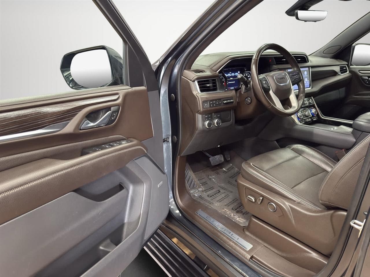 GMC Yukon 4WD 4dr Denali 2021