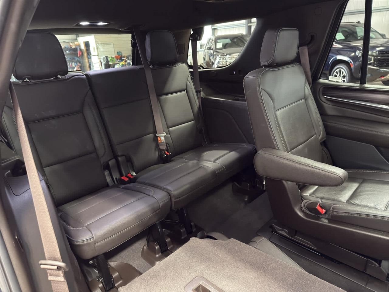 GMC Yukon 4WD 4dr Denali 2021