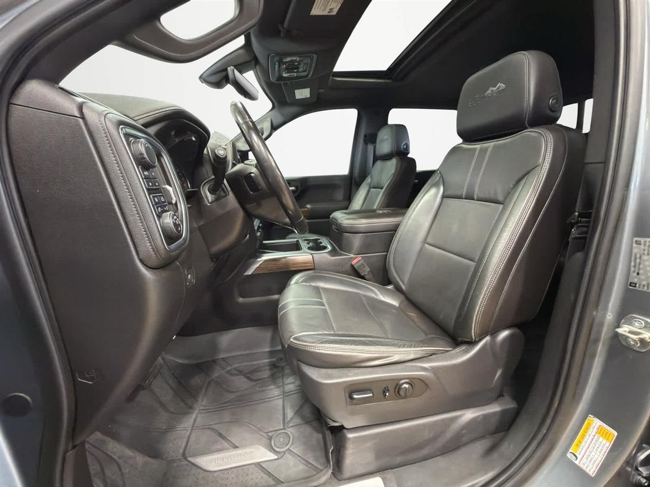 Chevrolet Silverado 1500 4WD Crew Cab 147" High Country 2019