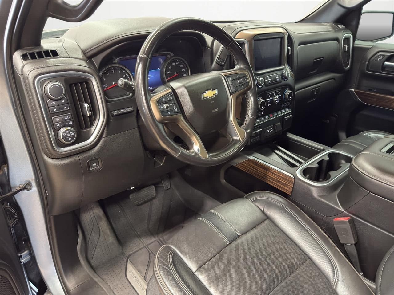 Chevrolet Silverado 1500 4WD Crew Cab 147" High Country 2019
