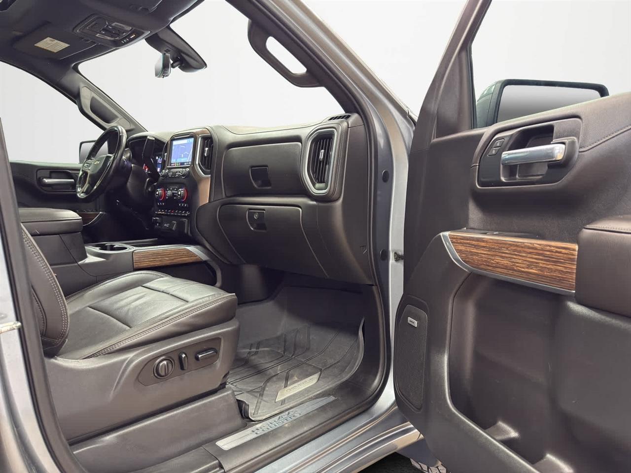 Chevrolet Silverado 1500 4WD Crew Cab 147" High Country 2019