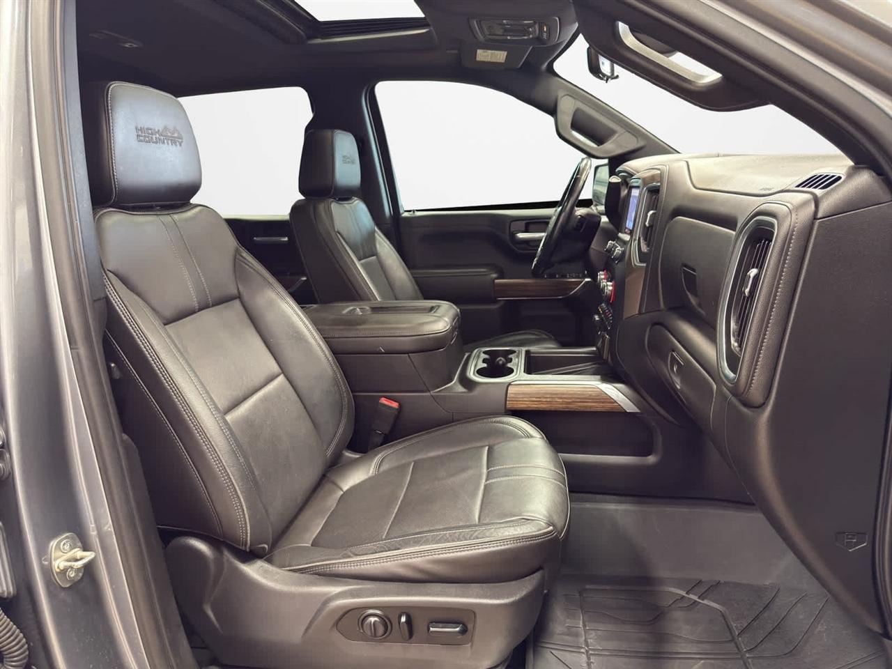 Chevrolet Silverado 1500 4WD Crew Cab 147" High Country 2019