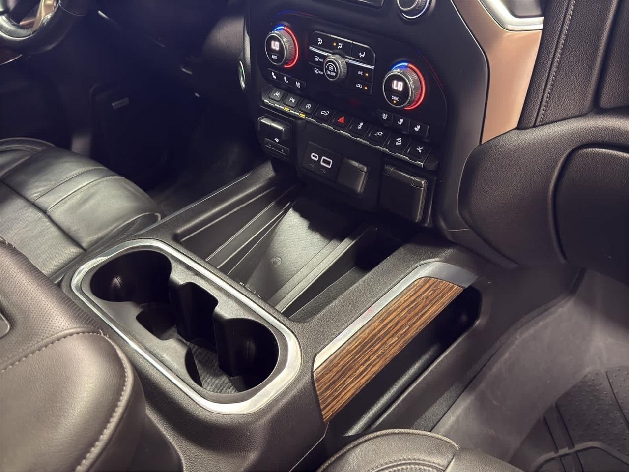 Chevrolet Silverado 1500 4WD Crew Cab 147" High Country 2019