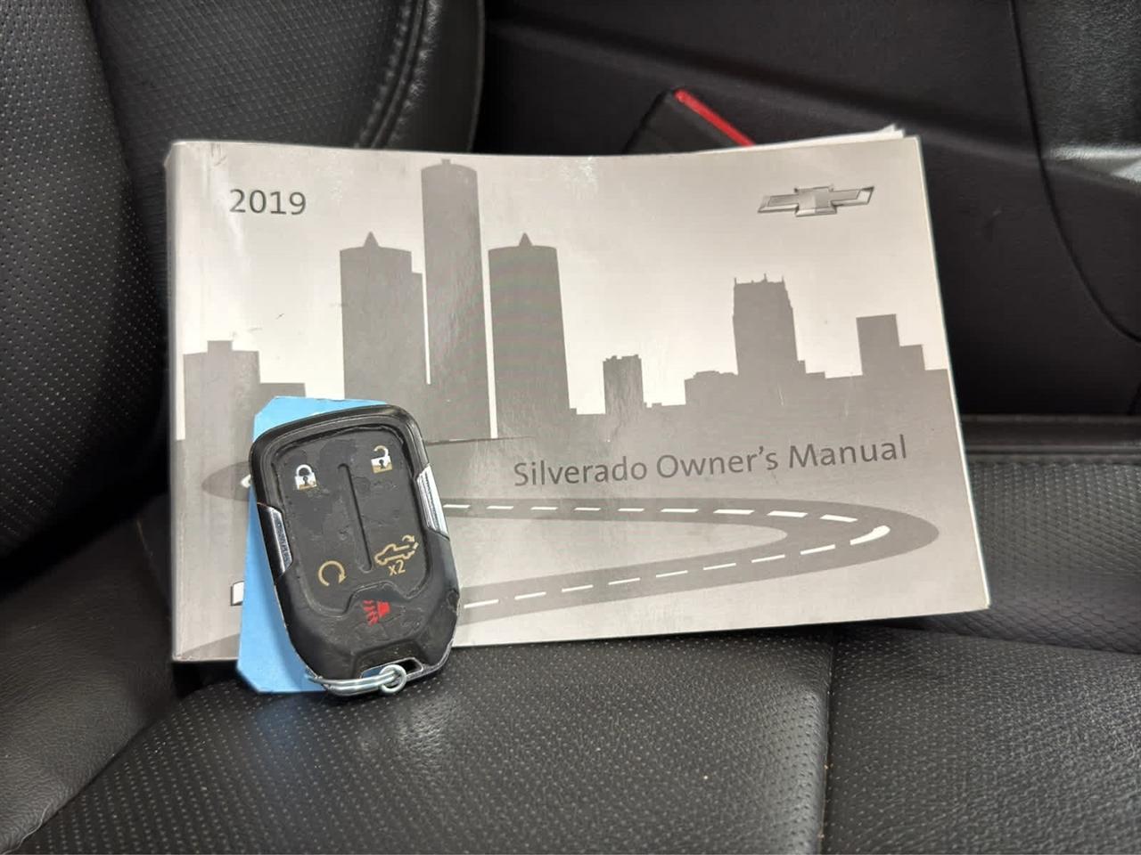 Chevrolet Silverado 1500 4WD Crew Cab 147" High Country 2019