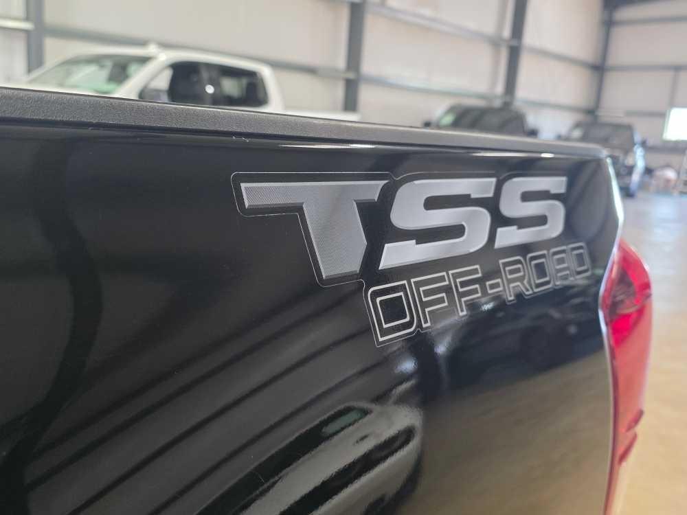 Toyota Tacoma 4WD TRD Off Road Double Cab 5' Bed V6 MT (Natl) 2023