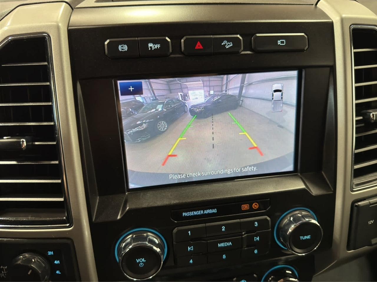 Ford Super Duty F-250 SRW King Ranch 4WD Crew Cab 8' Box 2021