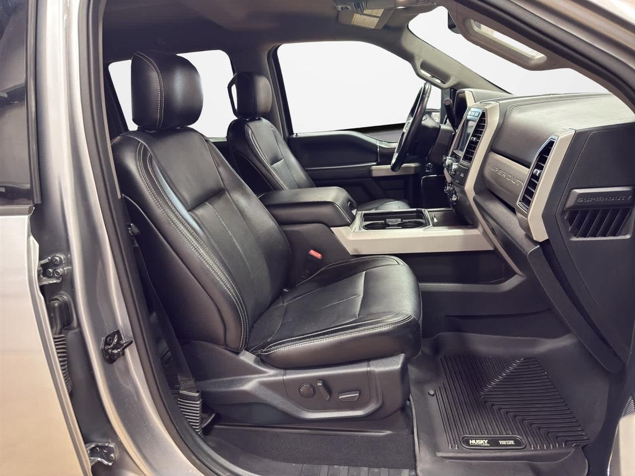 Ford Super Duty F-250 SRW King Ranch 4WD Crew Cab 8' Box 2021