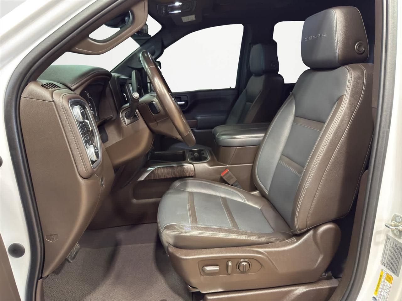 GMC Sierra 2500HD 4WD Crew Cab 159" Denali 2023