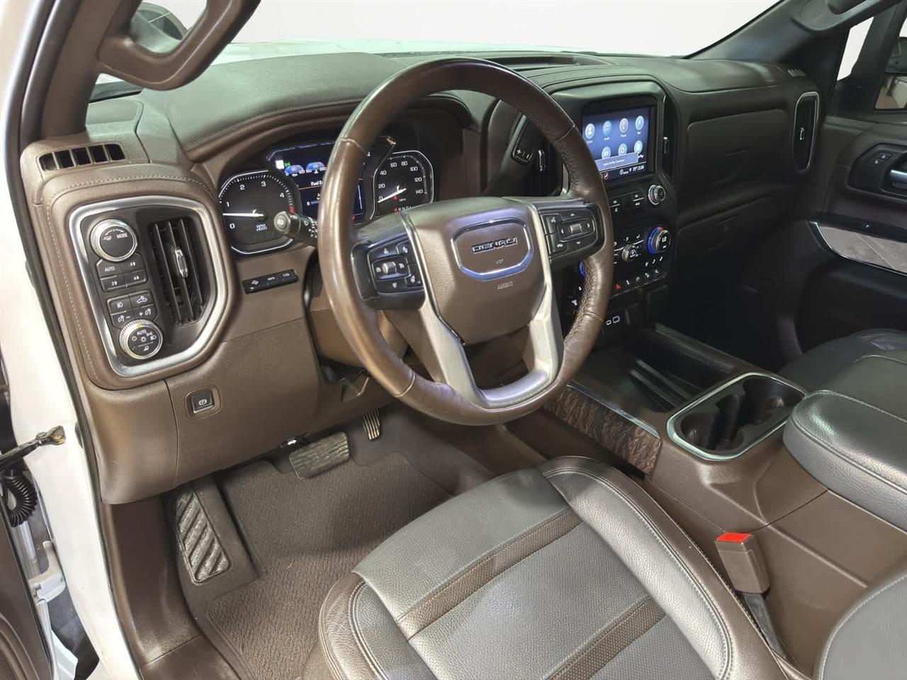 GMC Sierra 2500HD 4WD Crew Cab 159" Denali 2023