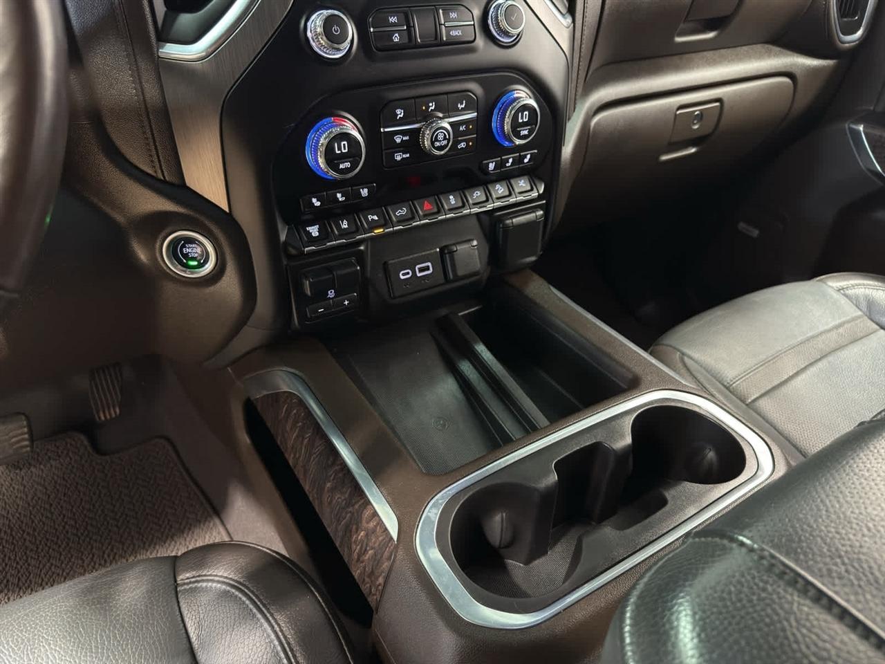 GMC Sierra 2500HD 4WD Crew Cab 159" Denali 2023