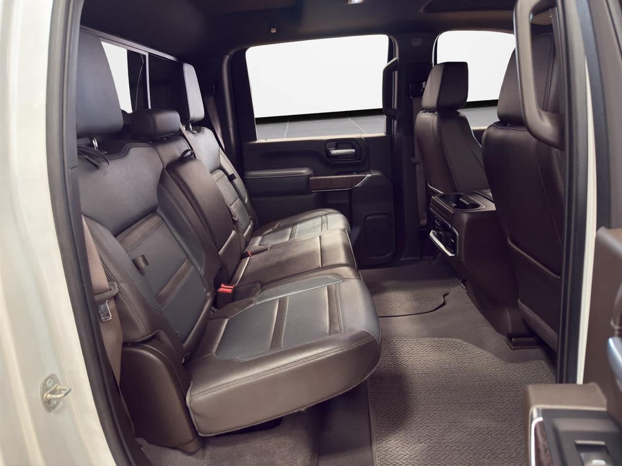 GMC Sierra 2500HD 4WD Crew Cab 159" Denali 2023