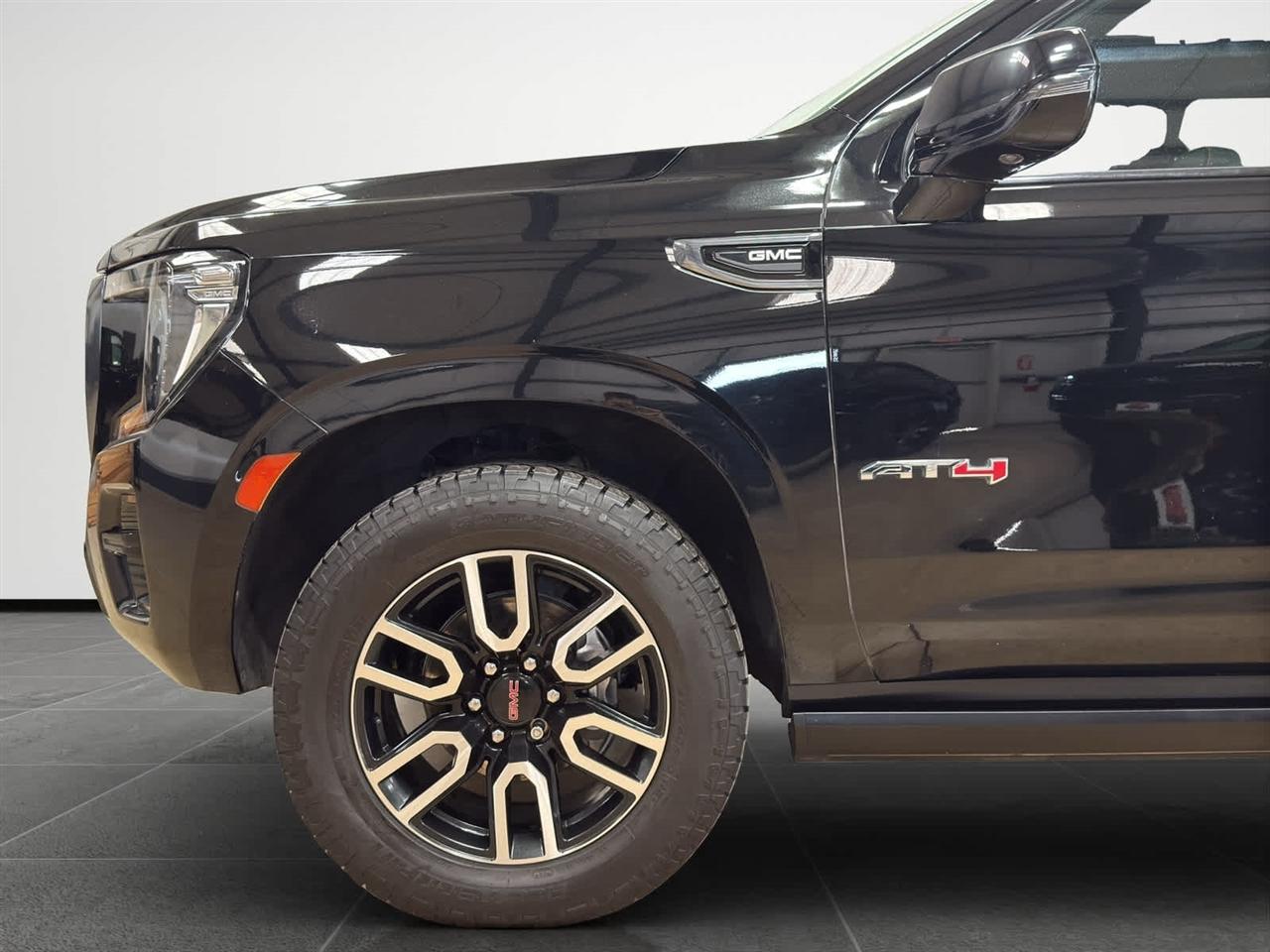 GMC Yukon 4WD 4dr AT4 2022