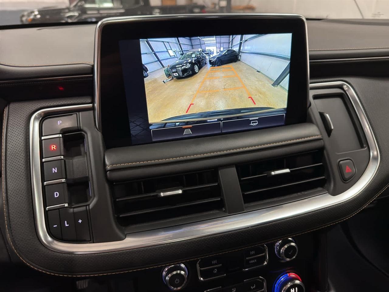 GMC Yukon 4WD 4dr AT4 2022