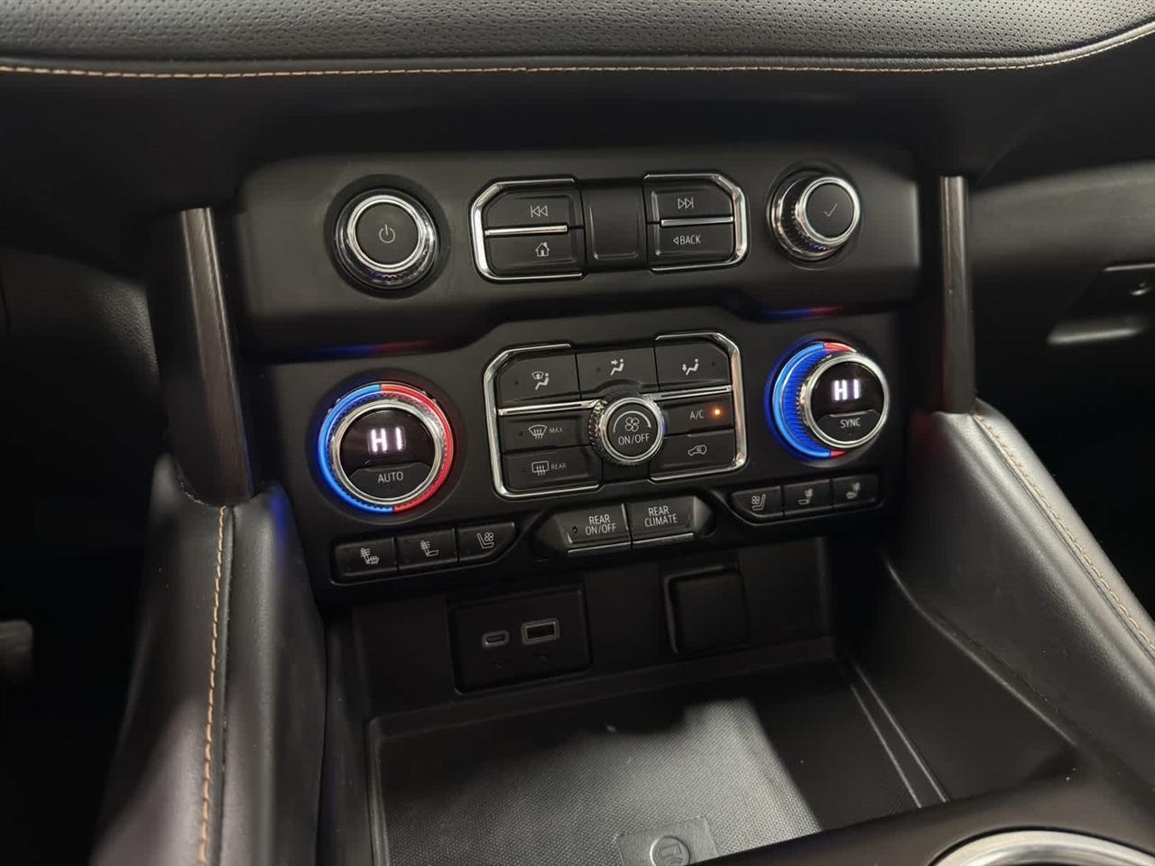 GMC Yukon 4WD 4dr AT4 2022