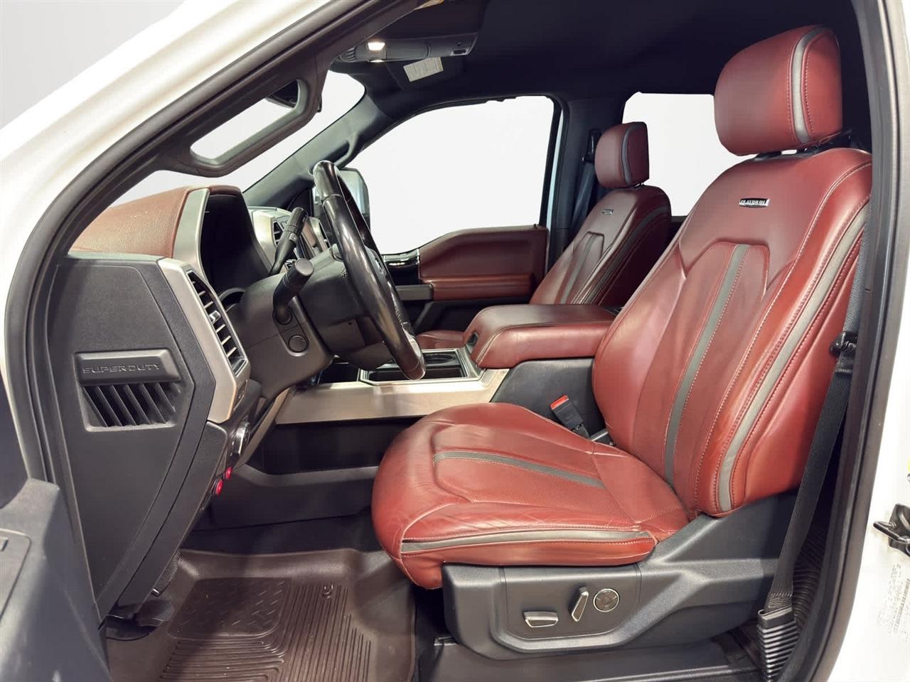 Ford Super Duty F-250 SRW King Ranch 4WD Crew Cab 8' Box 2021