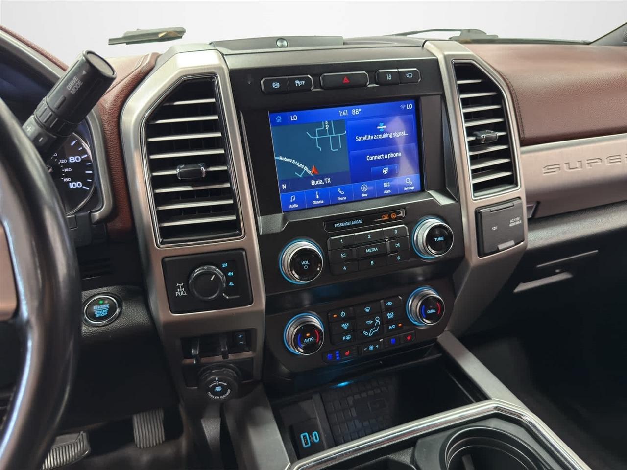 Ford Super Duty F-250 SRW King Ranch 4WD Crew Cab 8' Box 2021