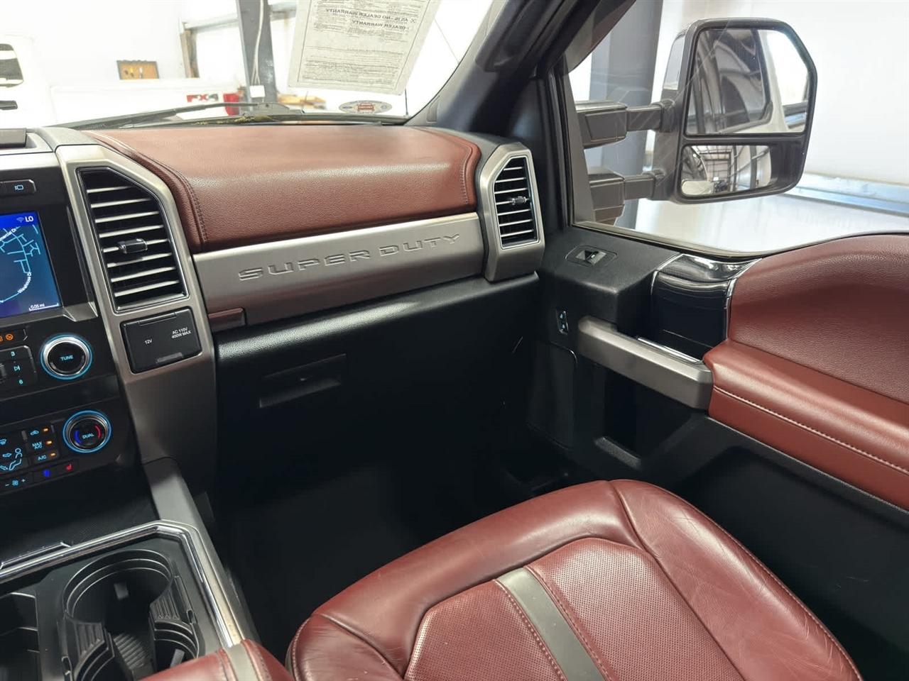 Ford Super Duty F-250 SRW King Ranch 4WD Crew Cab 8' Box 2021