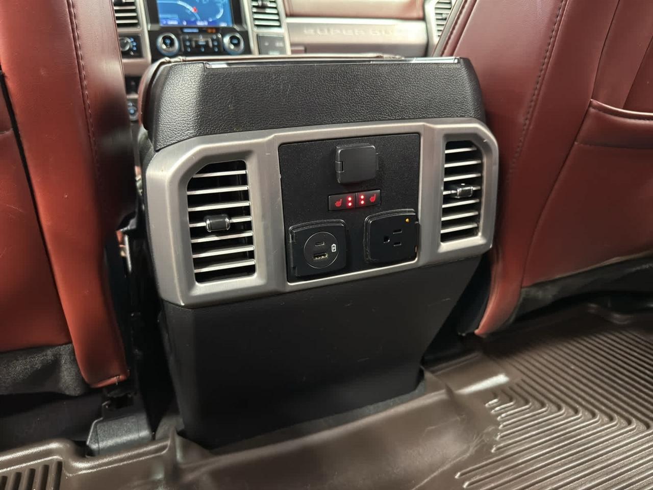 Ford Super Duty F-250 SRW King Ranch 4WD Crew Cab 8' Box 2021