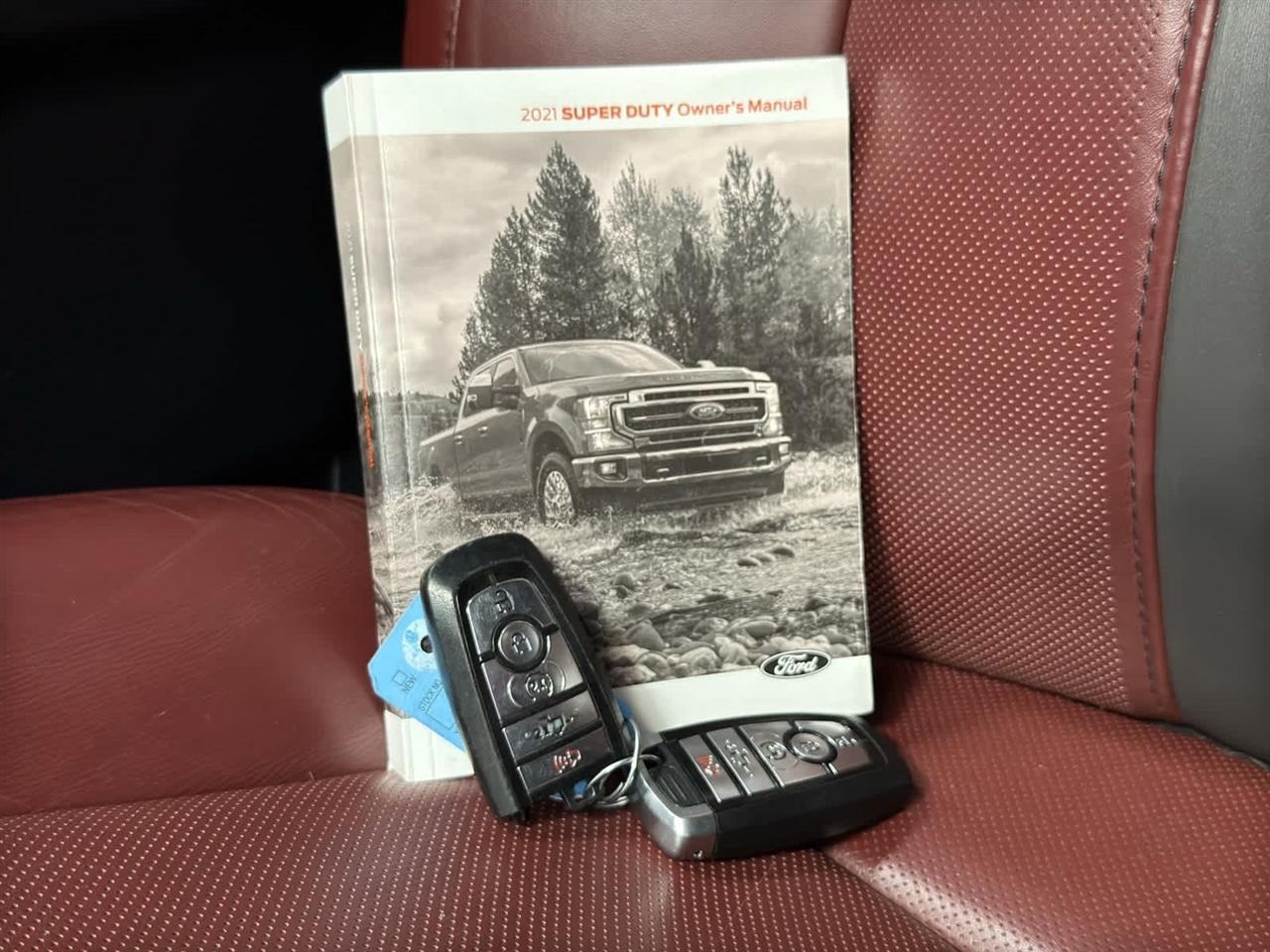 Ford Super Duty F-250 SRW King Ranch 4WD Crew Cab 8' Box 2021