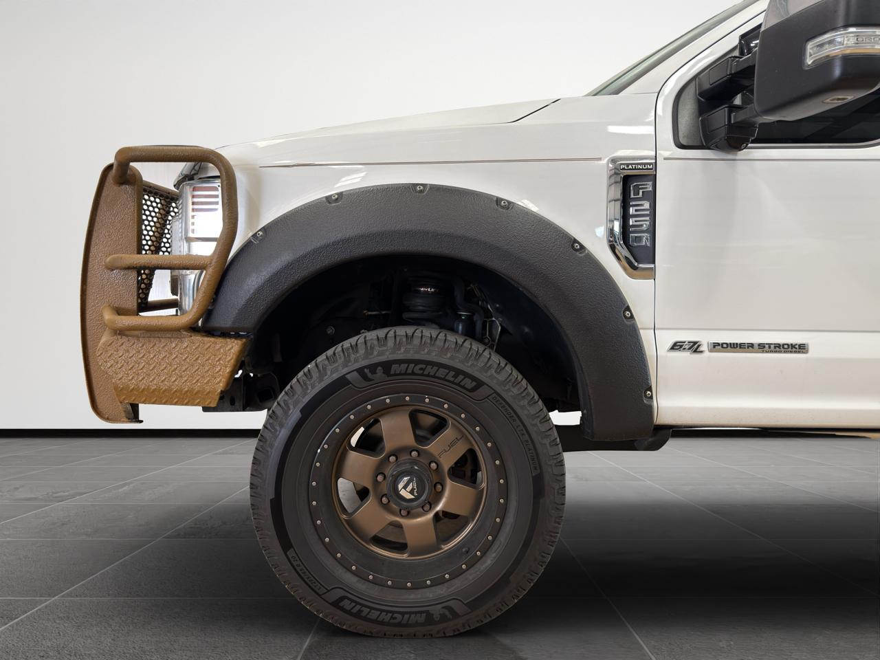Ford Super Duty F-250 SRW Limited 4WD Crew Cab 6.75' Box 2021