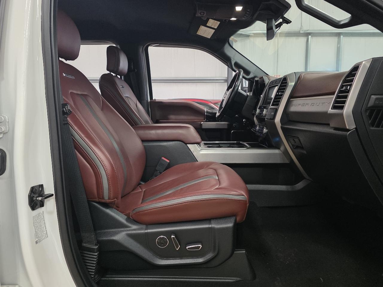 Ford Super Duty F-250 SRW 4WD Crew Cab 156" Platinum 2021