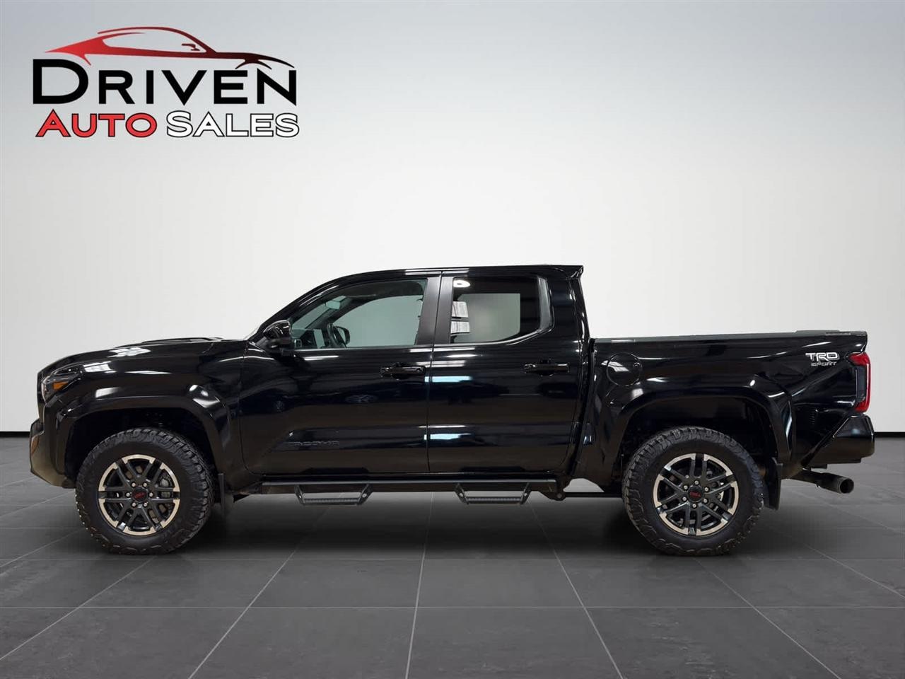 Toyota Tacoma 4WD TRD Off Road Double Cab 5' Bed MT (Natl) 2024