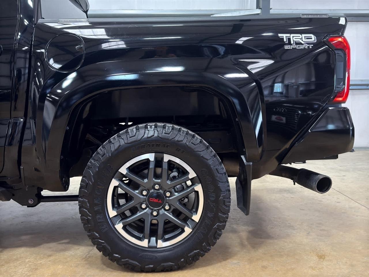 Toyota Tacoma 4WD TRD Off Road Double Cab 5' Bed MT (Natl) 2024