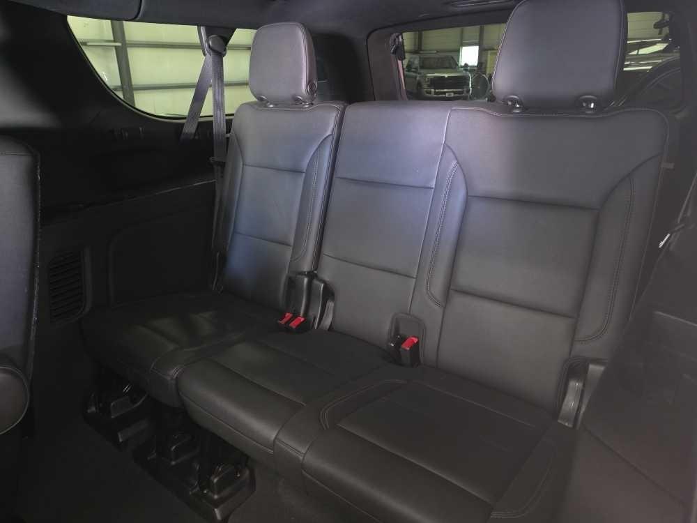 Chevrolet Suburban 4WD 4dr Z71 2021