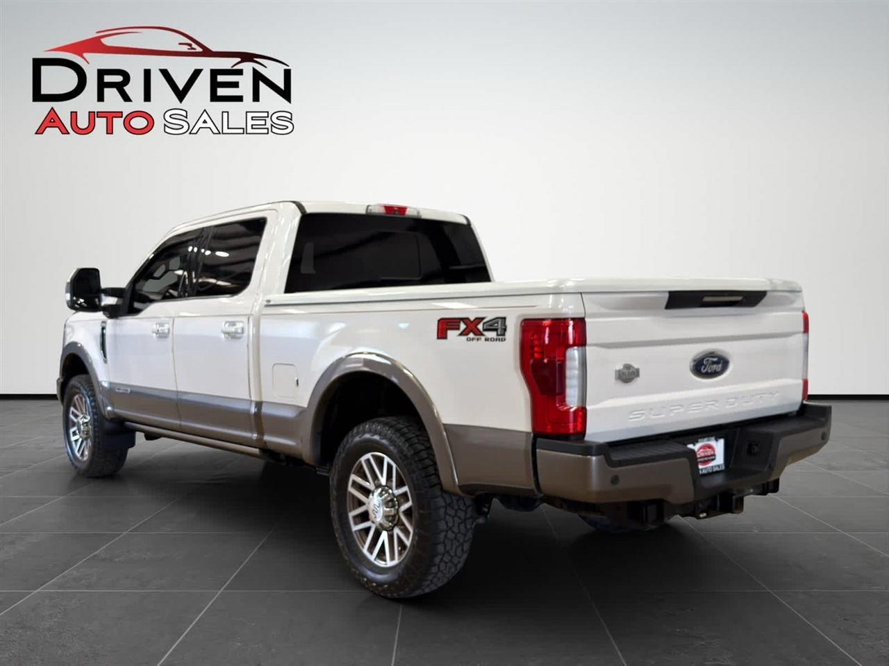 Ford Super Duty F-250 SRW King Ranch 4WD Crew Cab 8' Box 2019