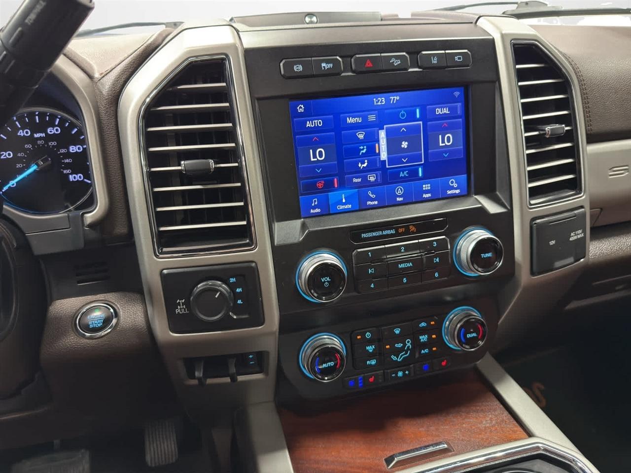 Ford Super Duty F-250 SRW King Ranch 4WD Crew Cab 8' Box 2019