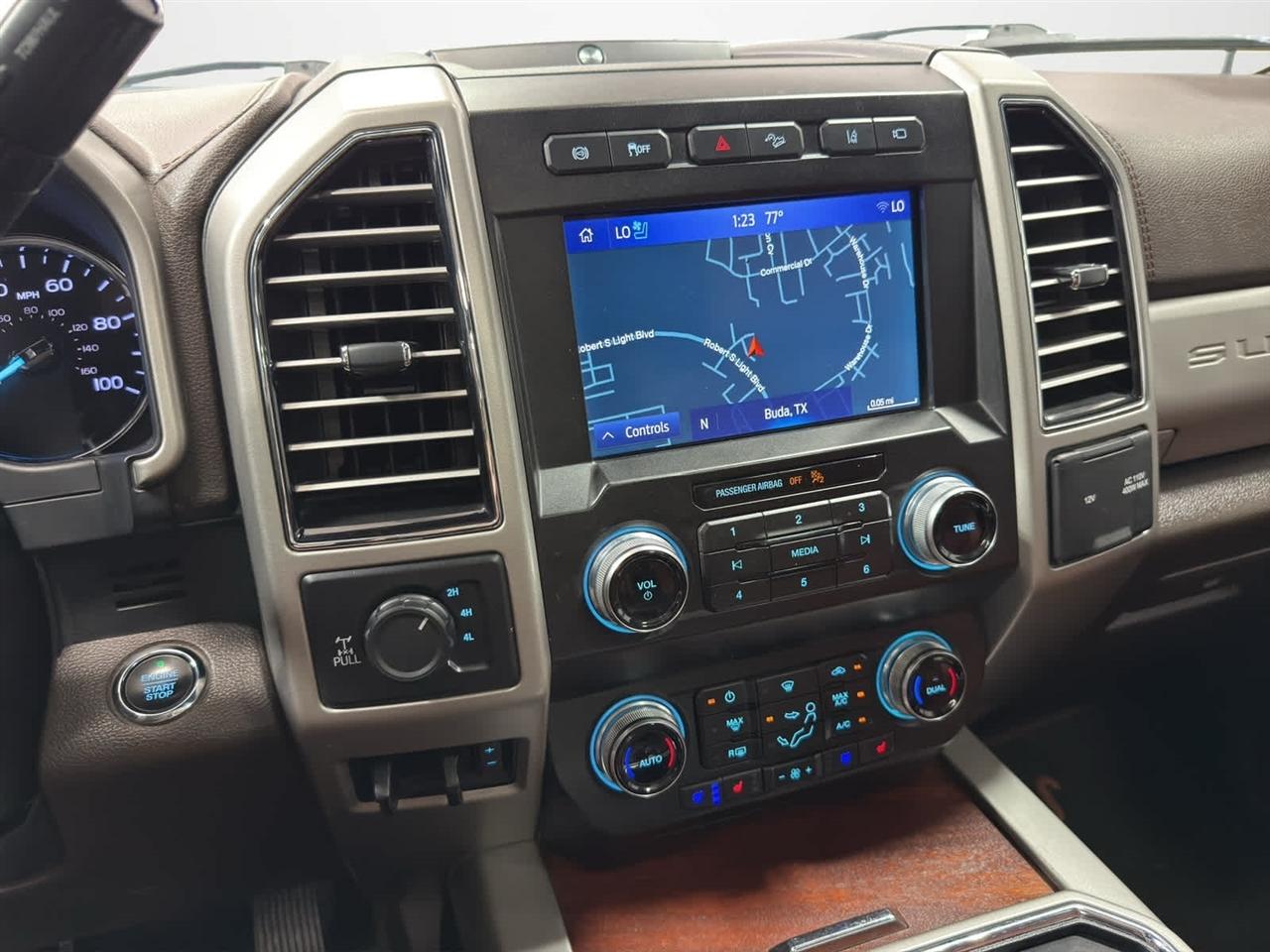 Ford Super Duty F-250 SRW King Ranch 4WD Crew Cab 8' Box 2019