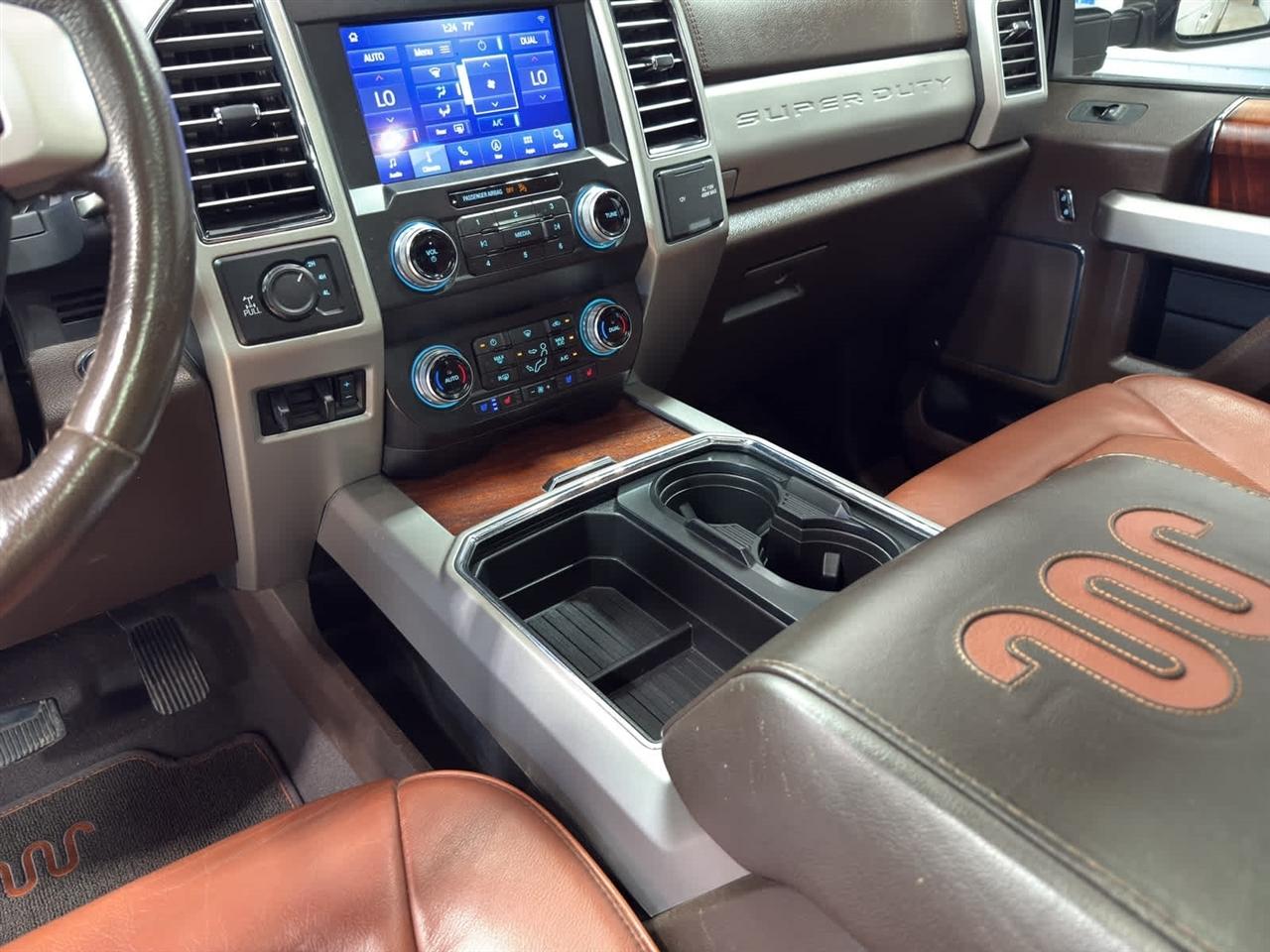 Ford Super Duty F-250 SRW King Ranch 4WD Crew Cab 8' Box 2019