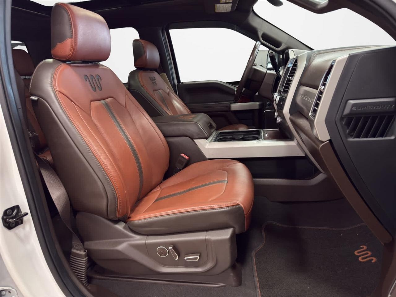 Ford Super Duty F-250 SRW King Ranch 4WD Crew Cab 8' Box 2019