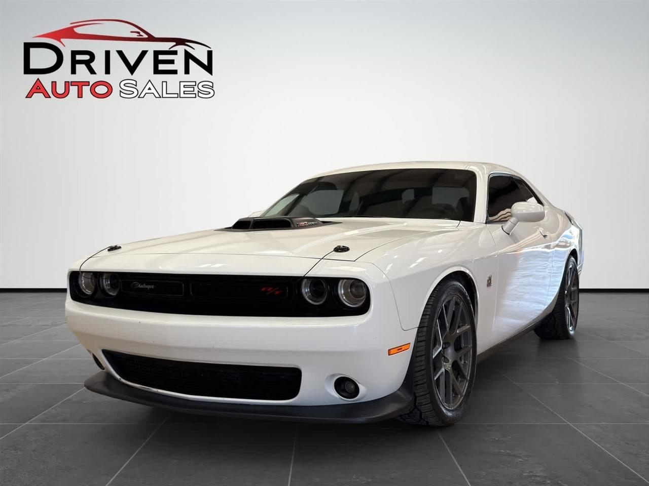 2017 Dodge Challenger 392 Hemi Scat Pack Shaker Coupe