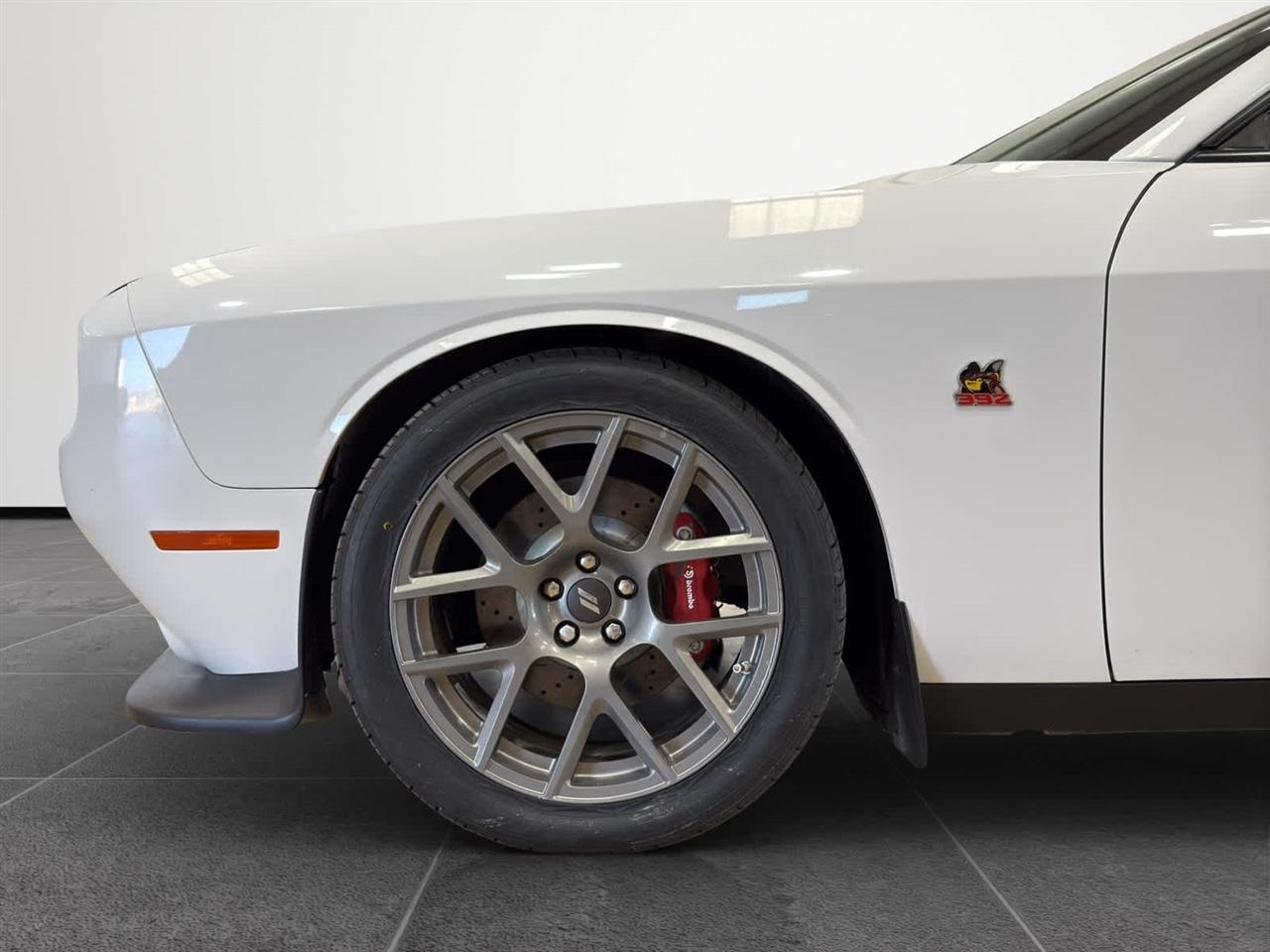 Dodge Challenger 392 Hemi Scat Pack Shaker Coupe 2017