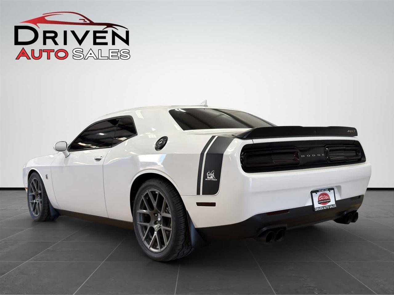 Dodge Challenger 392 Hemi Scat Pack Shaker Coupe 2017