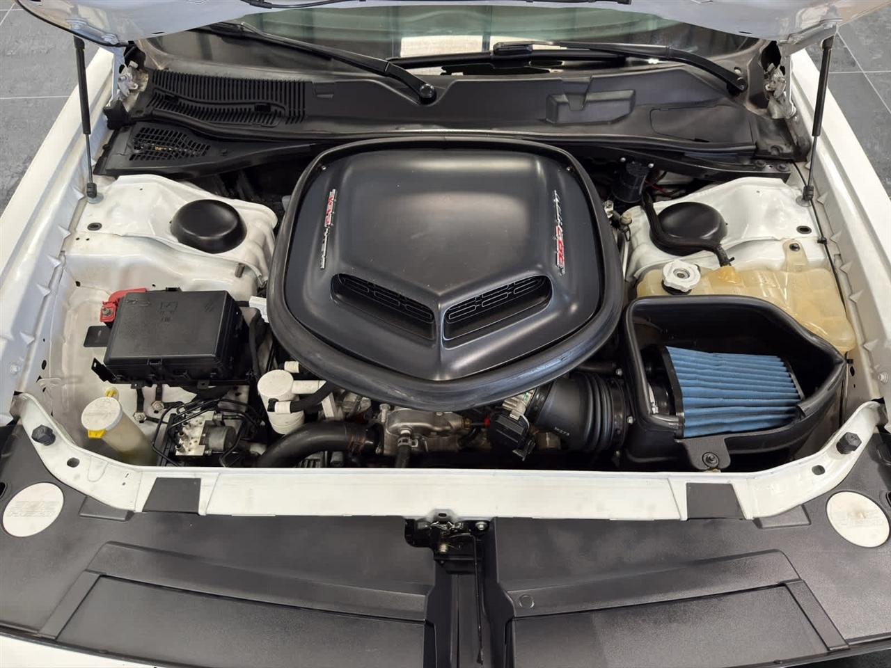 Dodge Challenger 392 Hemi Scat Pack Shaker Coupe 2017