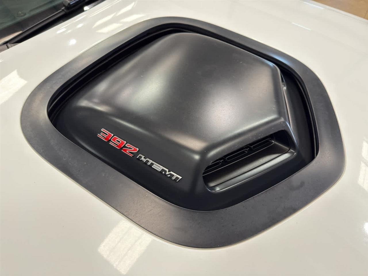 Dodge Challenger 392 Hemi Scat Pack Shaker Coupe 2017