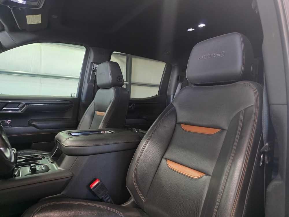 GMC Sierra 1500 4WD Crew Cab 147" AT4 2022