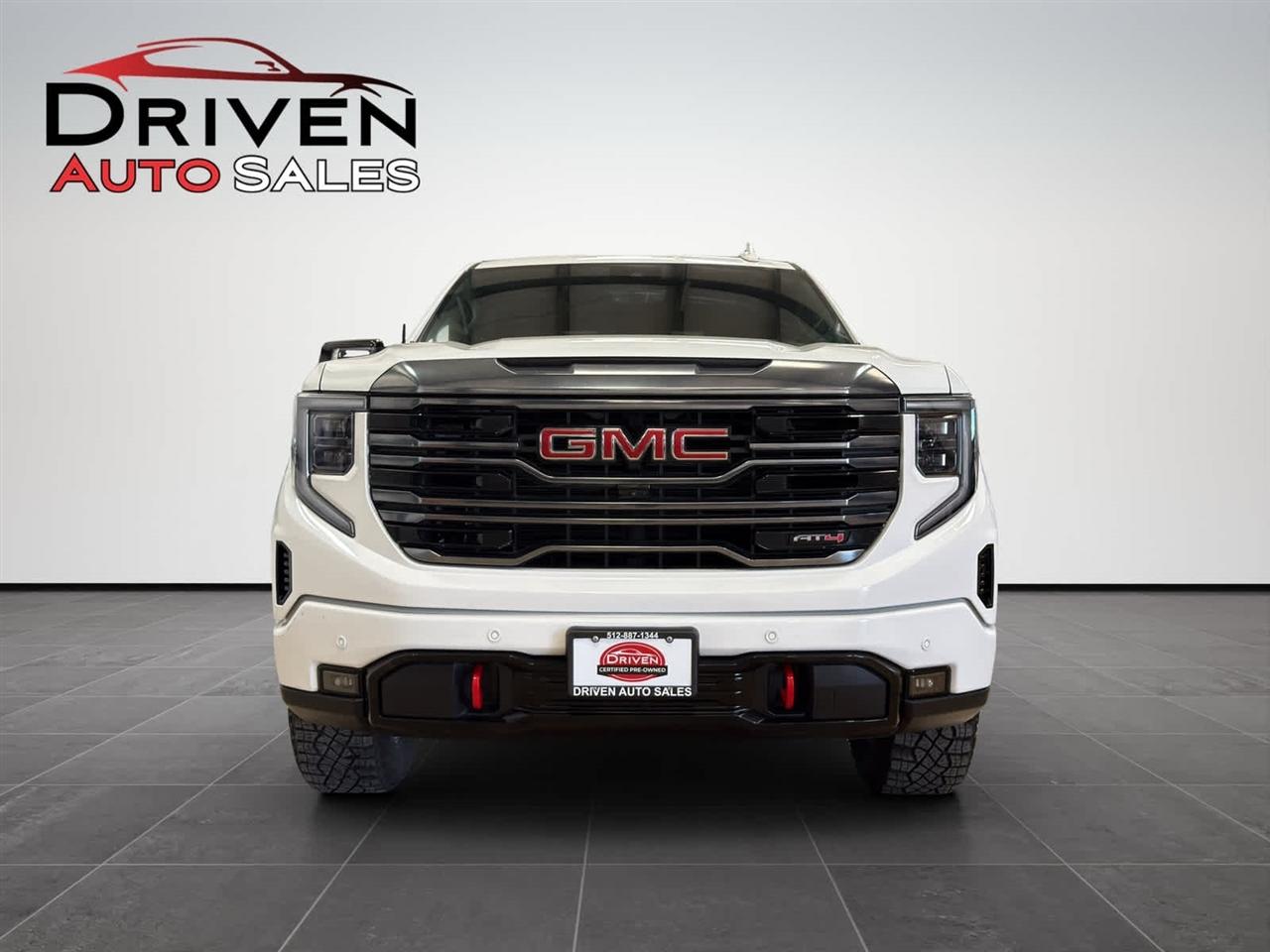 GMC Sierra 1500 4WD Crew Cab 147" AT4 2024