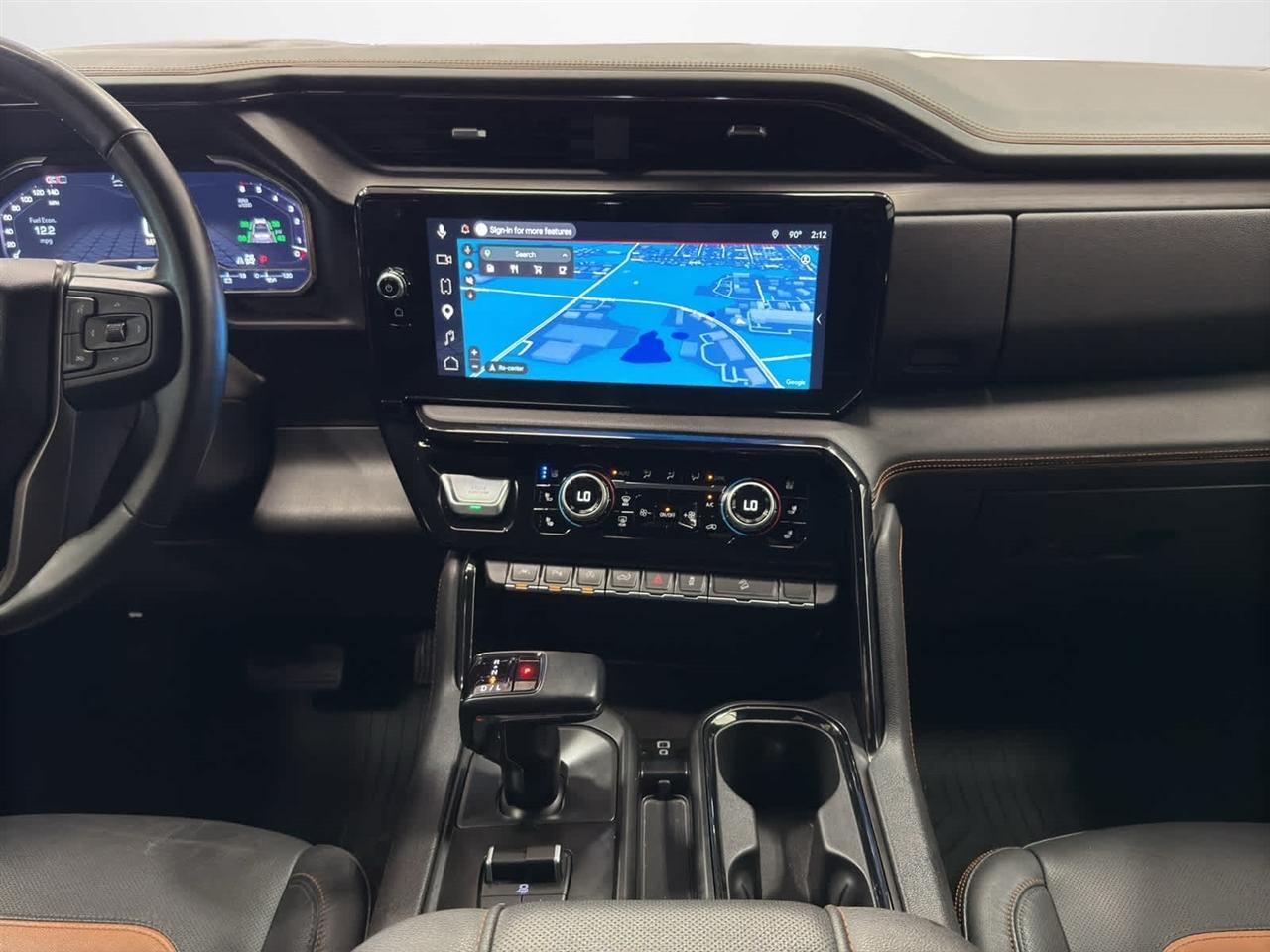 GMC Sierra 1500 4WD Crew Cab 147" AT4 2024