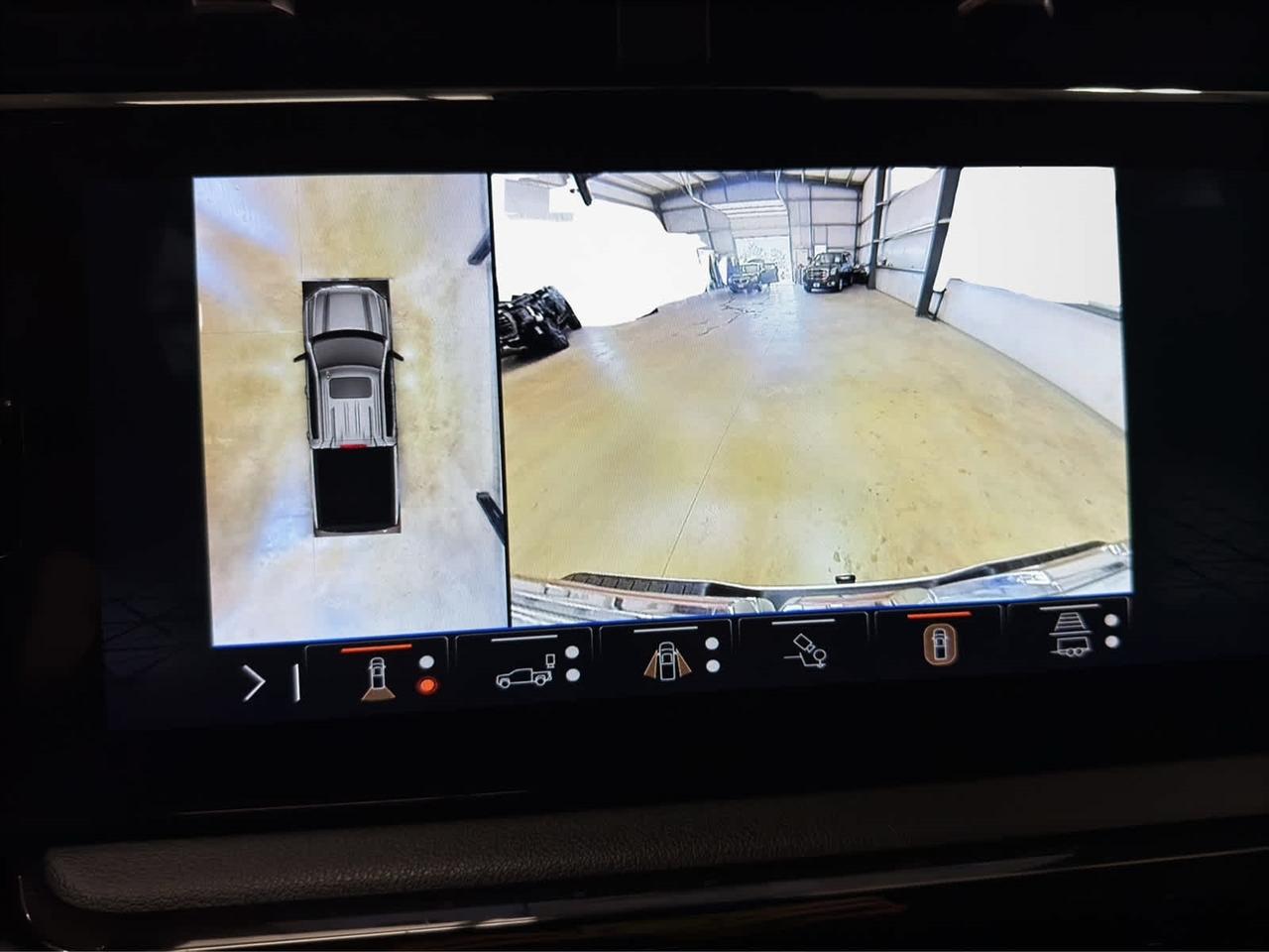 GMC Sierra 1500 4WD Crew Cab 147" AT4 2024