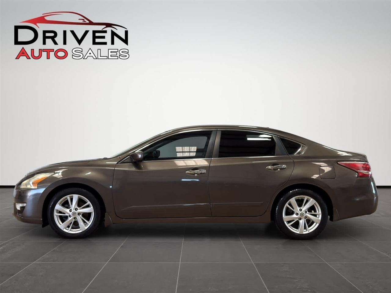 Nissan Altima 4dr Sdn I4 2.5 SV 2013