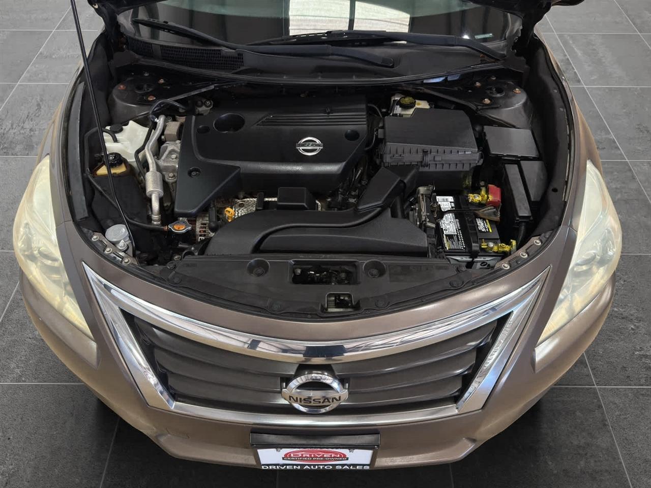 Nissan Altima 4dr Sdn I4 2.5 SV 2013